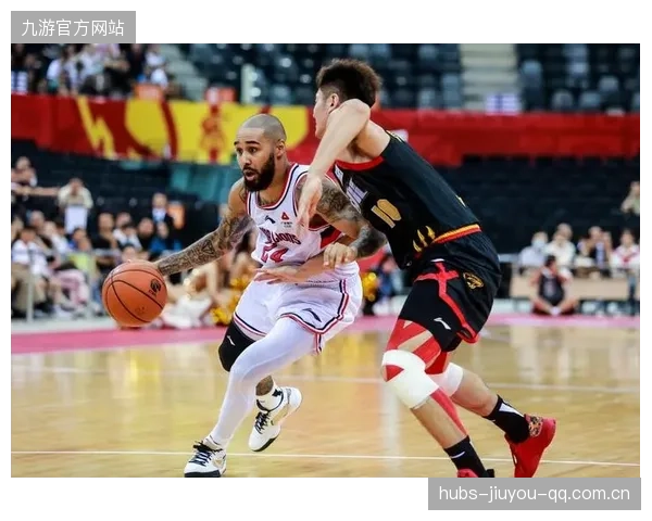 CBA后卫突破如风：速度与技巧的极致演绎